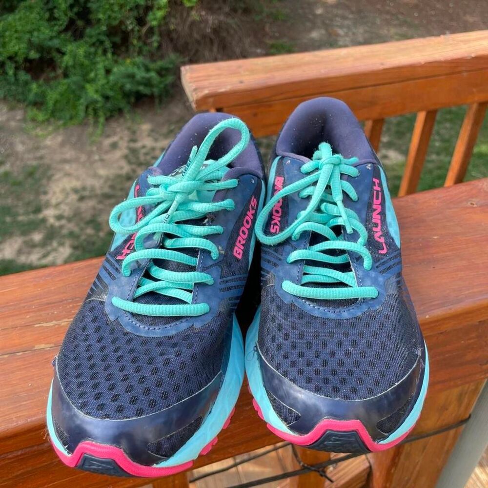 Women’s 8.5 Brooks Launch 3 Blue Turquoise & Pink comfort shoes running shoes